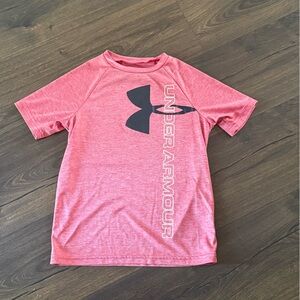 Boys’ Under Armour Red Short Sleeve Tee 
Size Small